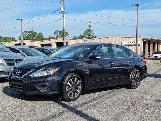 2016 Nissan Altima SV's photo