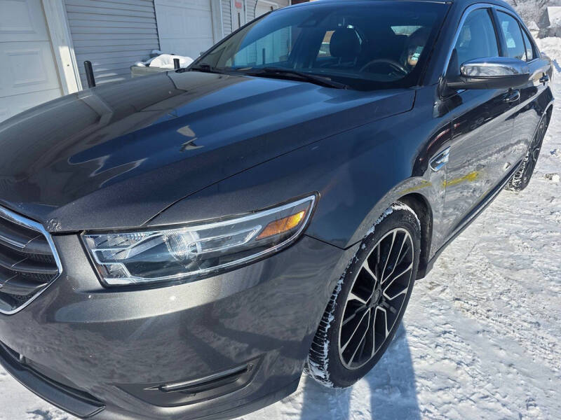 2017 Ford Taurus Limited