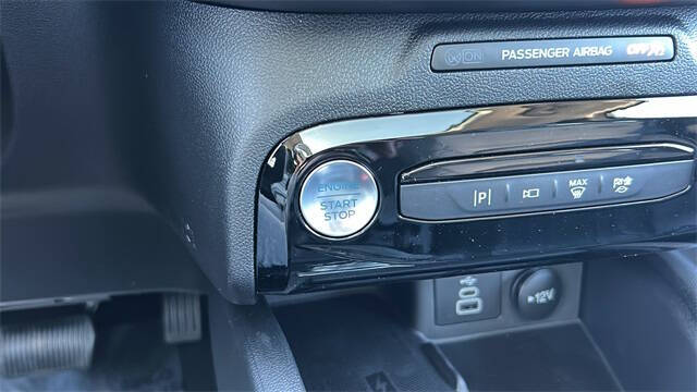 2025 Ford Escape Hybrid Platinum