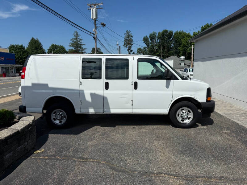 2017 Chevrolet Express 2500