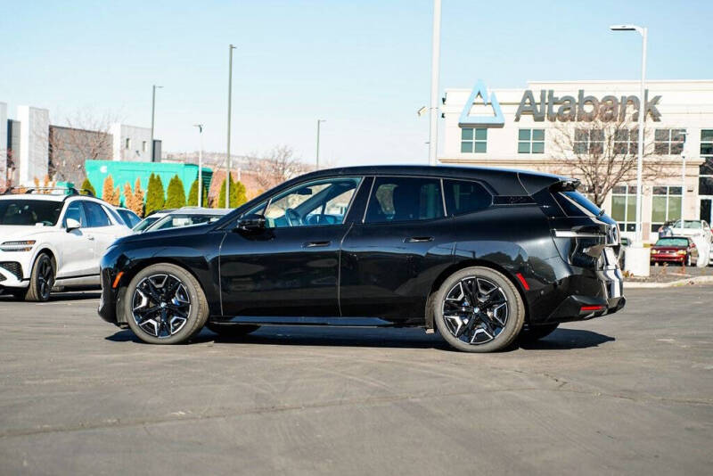 2025 BMW iX xDrive50