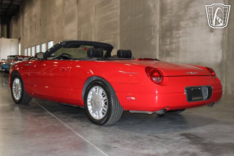 2002 Ford Thunderbird Deluxe