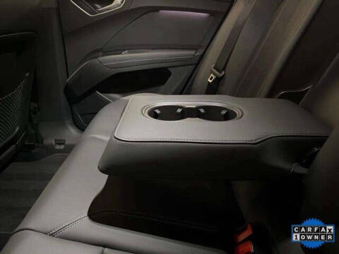 2024 Audi Q4 e-tron quattro Premium Plus 50