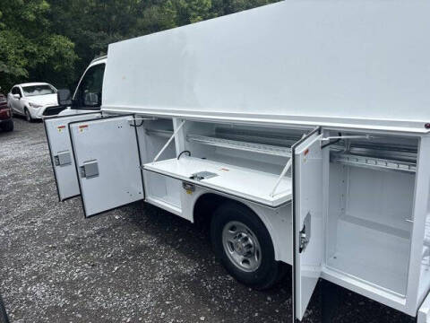 2025 Chevrolet Express 3500