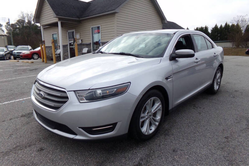 2016 Ford Taurus SEL's photo