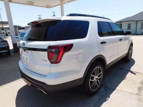 2017 Ford Explorer Sport