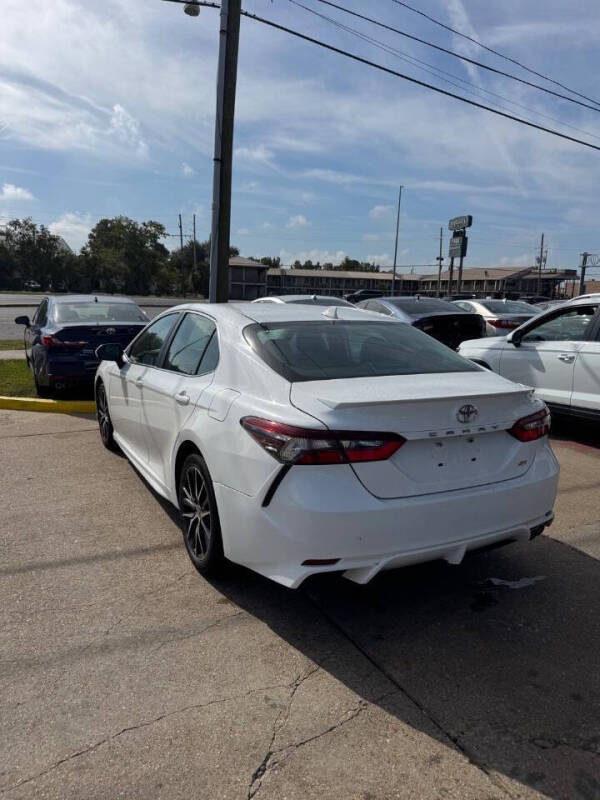 2021 Toyota Camry SE