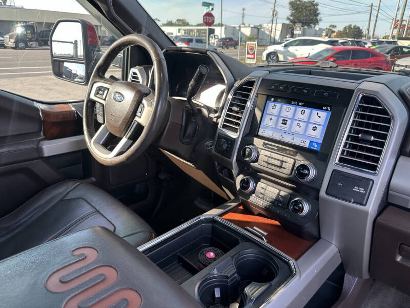 2017 Ford F-350 Super Duty King Ranch