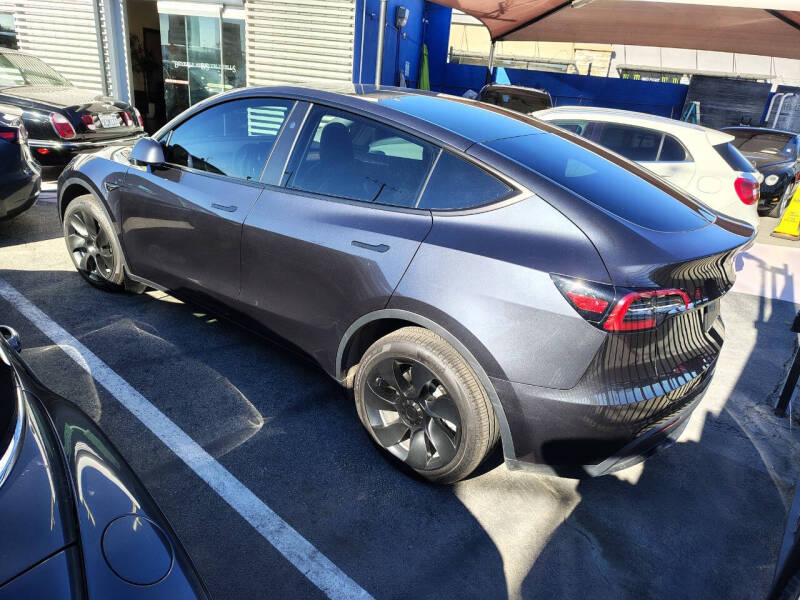 2024 Tesla Model Y Long Range