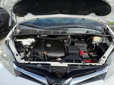 2018 Toyota Sienna LE 7-Passenger Auto Access Seat