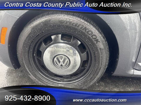 2013 Volkswagen Beetle