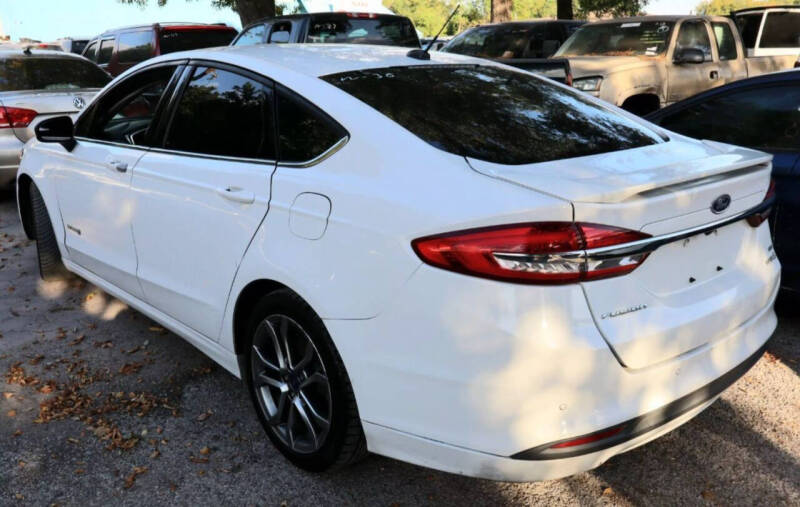 2017 Ford Fusion Hybrid SE