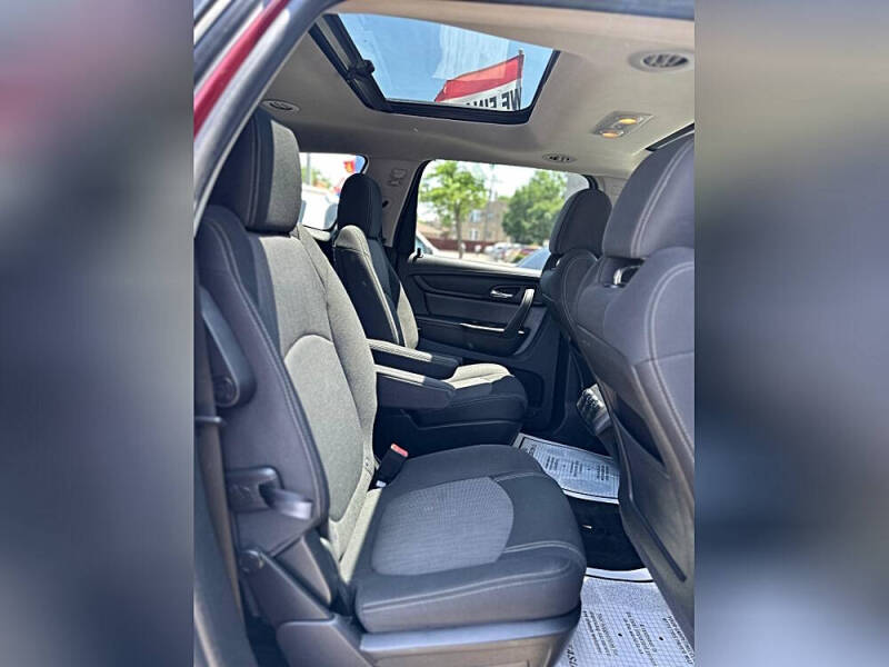 2017 Chevrolet Traverse LT