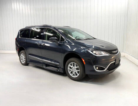 2020 Chrysler Pacifica Touring L