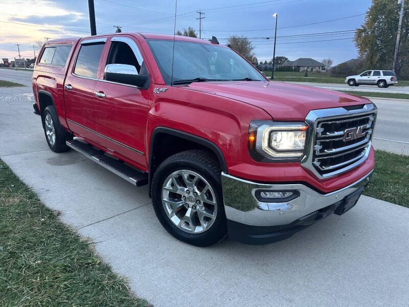 Used 2017 GMC Sierra 1500 SLT with VIN 3GTU2NEC9HG405468 for sale in Oak Creek, WI