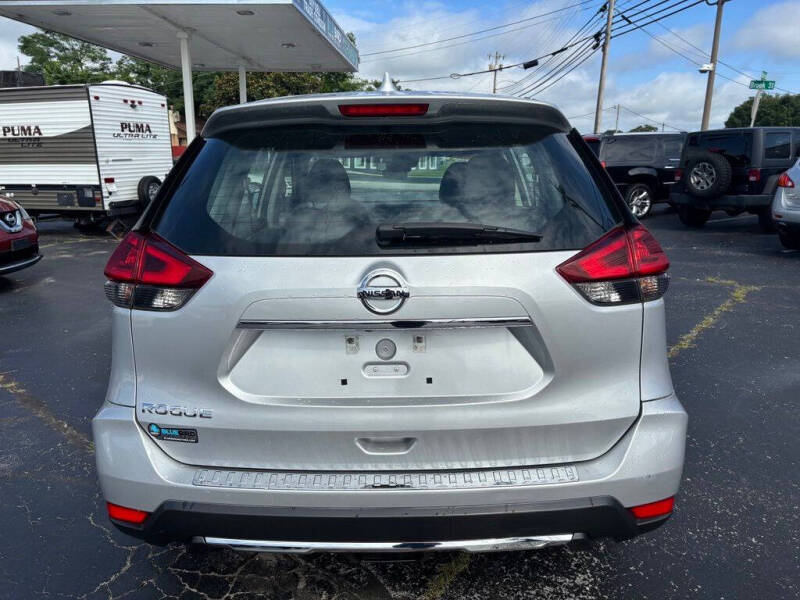 2019 Nissan Rogue S