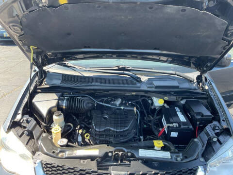 2011 Dodge Grand Caravan Crew