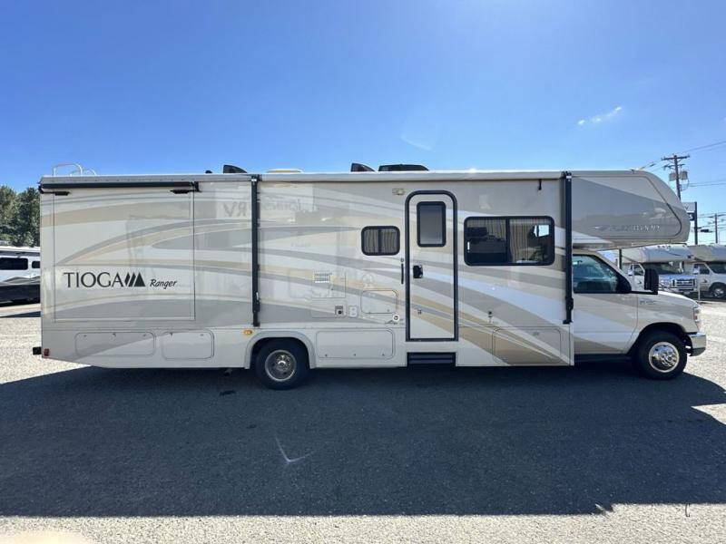 2011 Ford E-Series E-450 SD