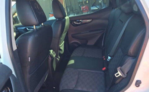 2022 Nissan Rogue Sport SV