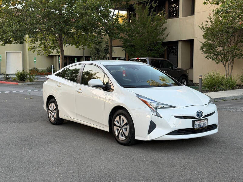 2018 Toyota Prius Three