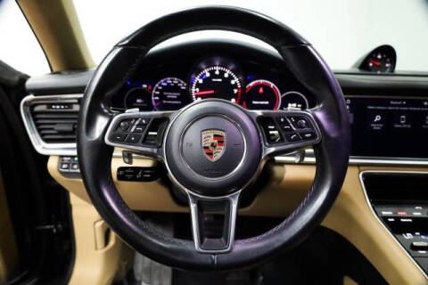 2019 Porsche Panamera