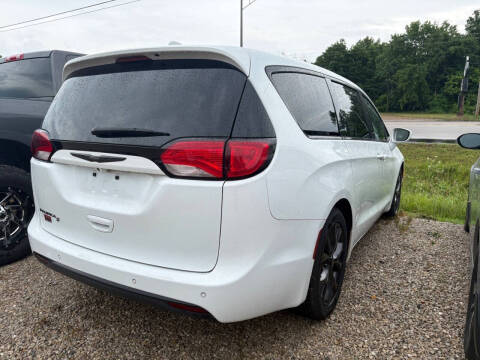 2018 Chrysler Pacifica Touring Plus