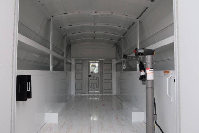 2023 Ford E-Series E-450 SD