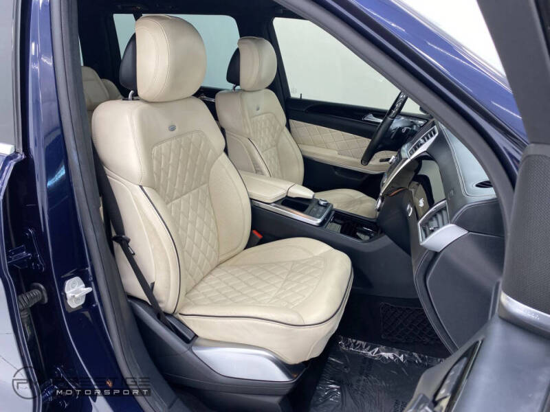 2014 Mercedes-Benz GL-Class GL 550 4MATIC