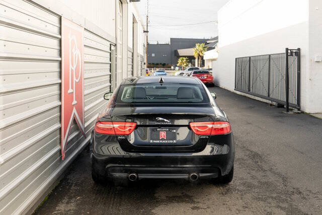 2018 Jaguar XE 35t Prestige