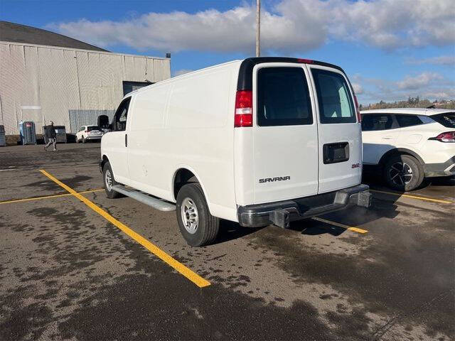 2022 Chevrolet Express Cargo Work Van photo 2