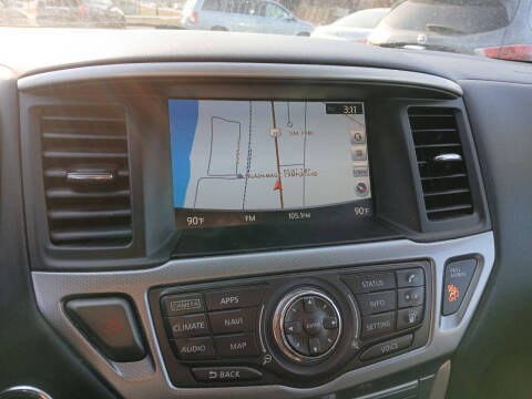 2019 Nissan Pathfinder SL