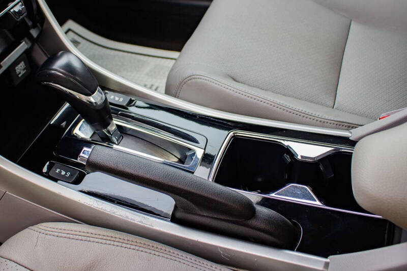 2016 Honda Accord EX-L w/Navi w/Honda Sensing