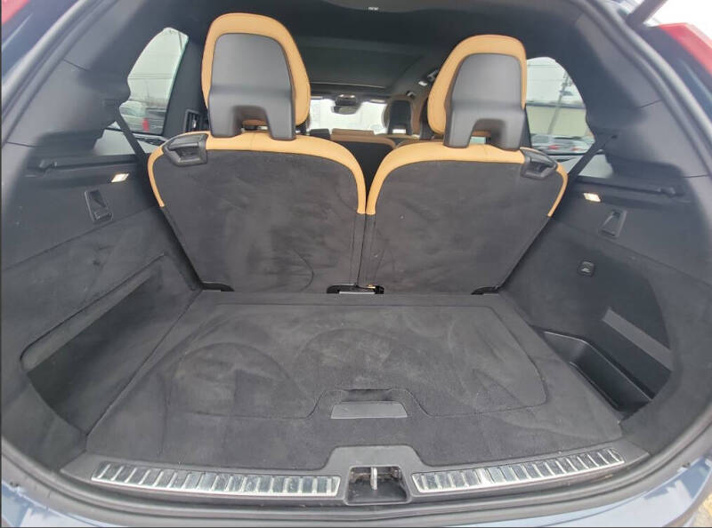 2018 Volvo XC90 T5 Momentum 7-Passenger