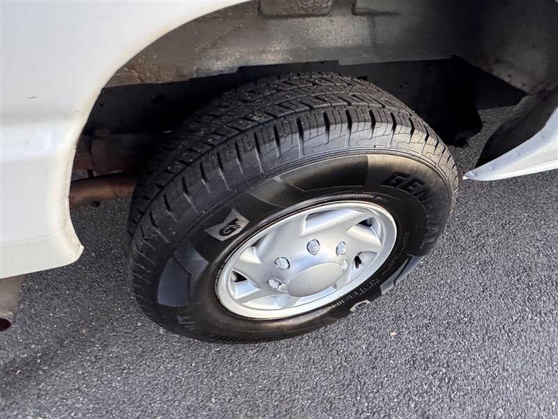 2011 Ford E-Series E-350 SD