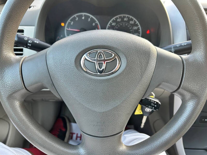 2009 Toyota Corolla LE