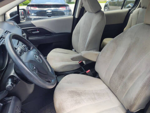 2012 Mazda MAZDA5 Sport