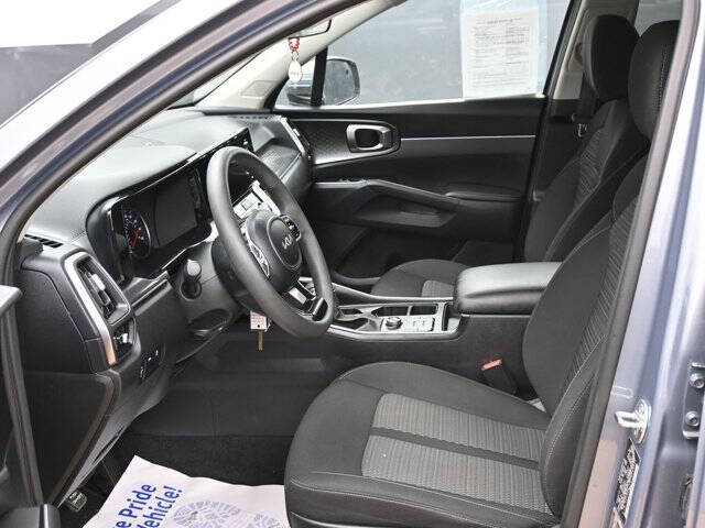 2023 Kia Sorento LX