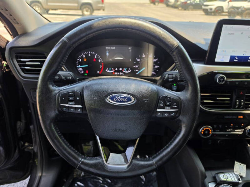 2020 Ford Escape SEL