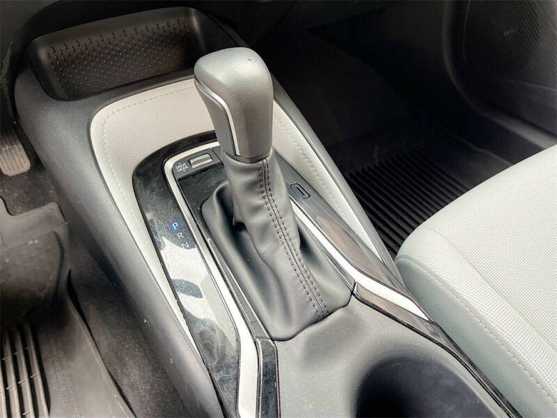 2025 Toyota Corolla Hatchback SE