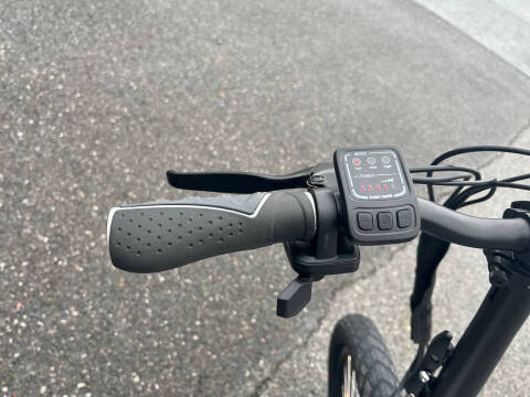 2025 Benelli E-Fold 500