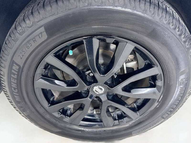 2017 Nissan Rogue