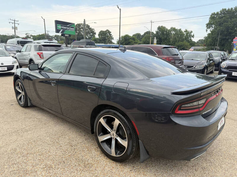 2017 Dodge Charger SXT