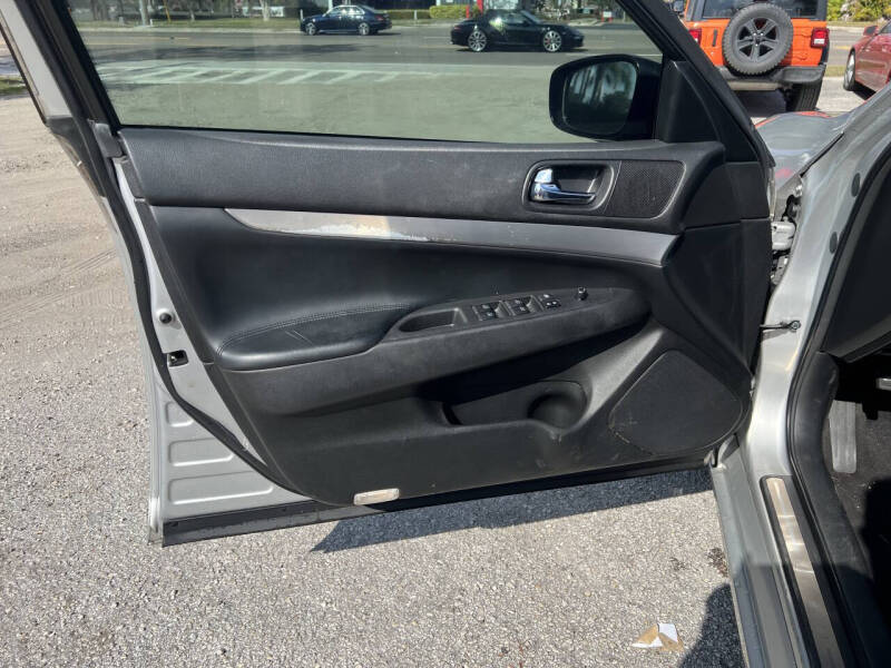 2012 Infiniti G25 Sedan Journey