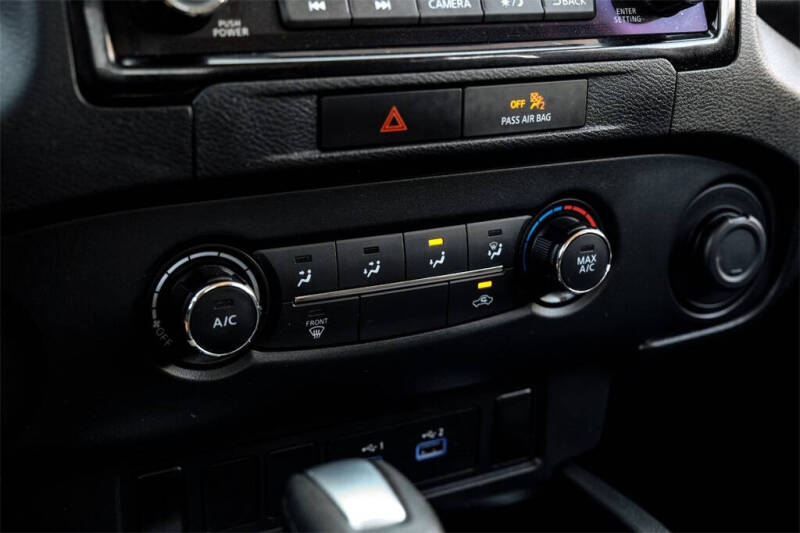 2022 Nissan Frontier SV