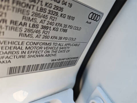 2019 Audi Q8 quattro Premium Plus 55 TFSI