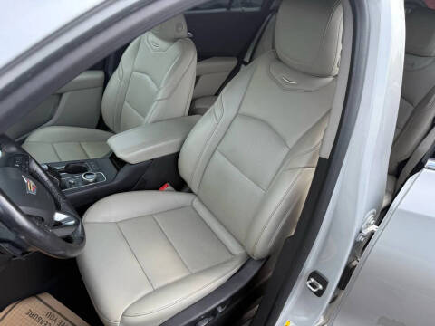 2019 Cadillac XT4 Premium Luxury