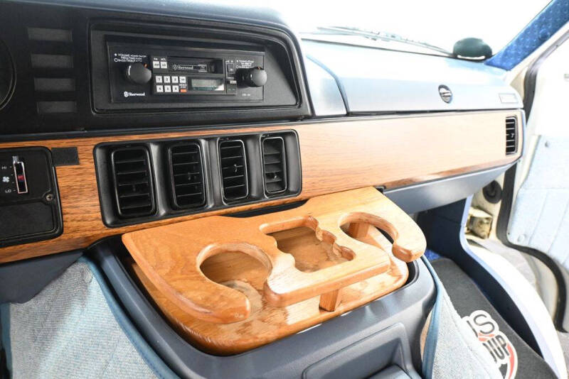 1987 Dodge Ram Van B150
