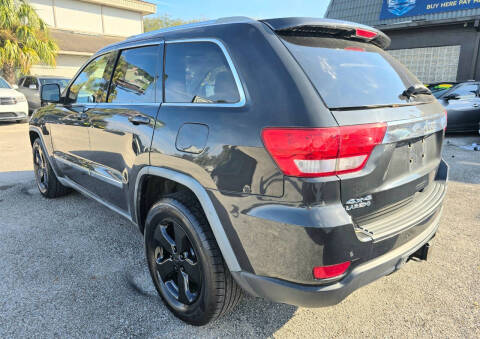2011 Jeep Grand Cherokee Laredo