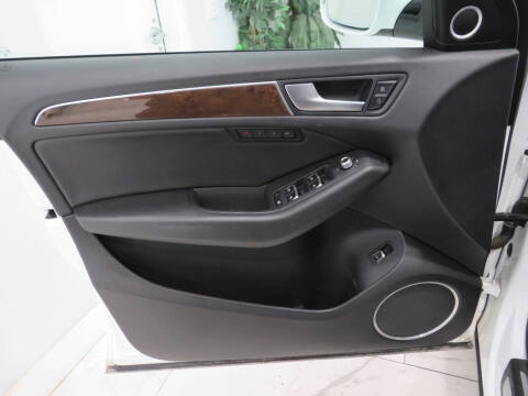 2016 Audi Q5 2.0T quattro Premium Plus