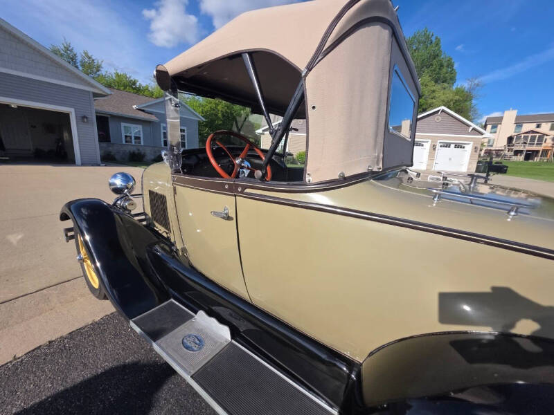 1928 Ford Roadster